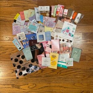 Assorted Beauty Sample Collection
